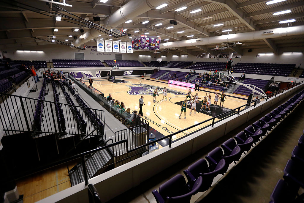 The Rock Bridge Bruins took on the Republic Tigers in front of a small crowd